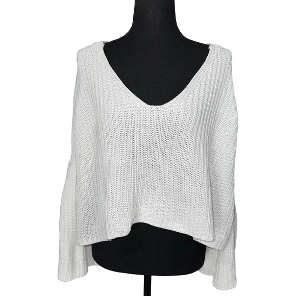 Free People Damsell Bell Sleeve Chunky Knit Cropped Sweater-Size Small - Picture 2 of 10